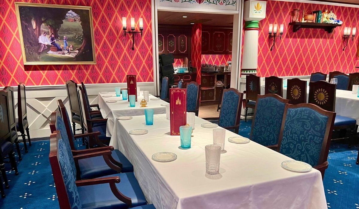 What is Rotational Dining on Disney Cruise Line?
