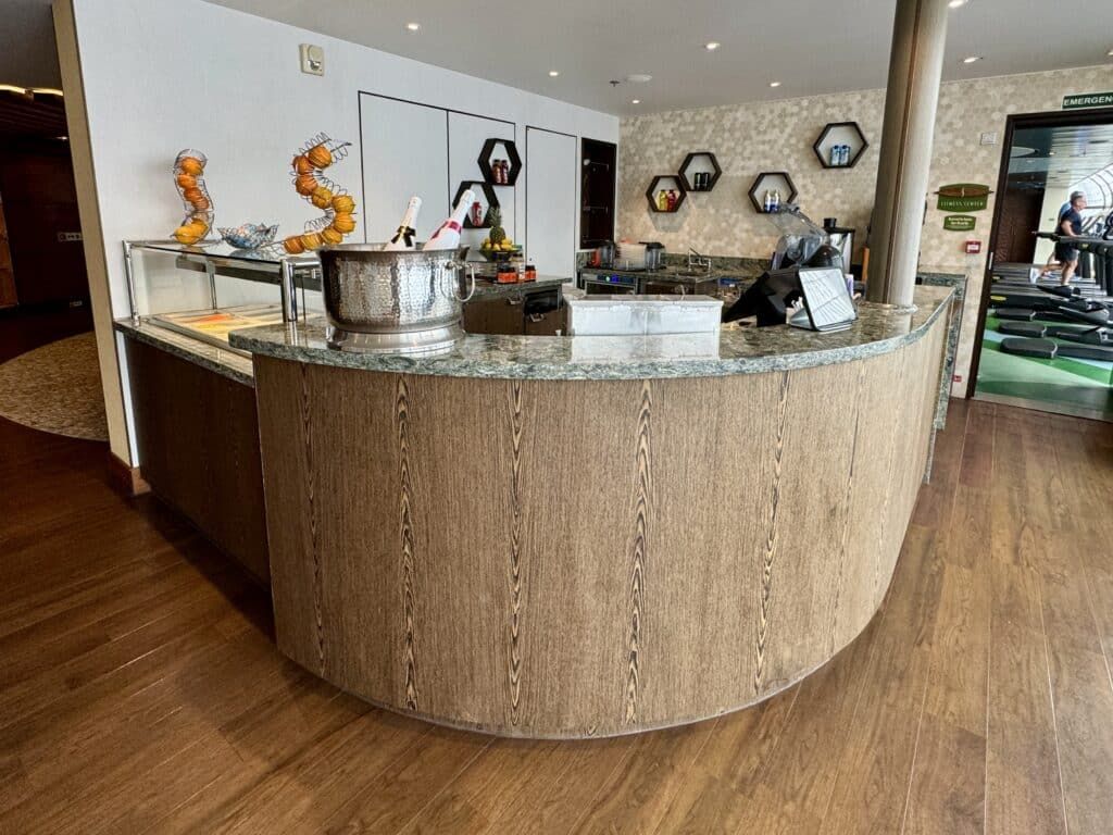 Disney Fantasy bars