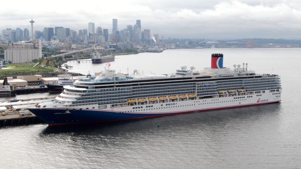 Carnival Luminosa Embarks Guests from U.S. for First Time